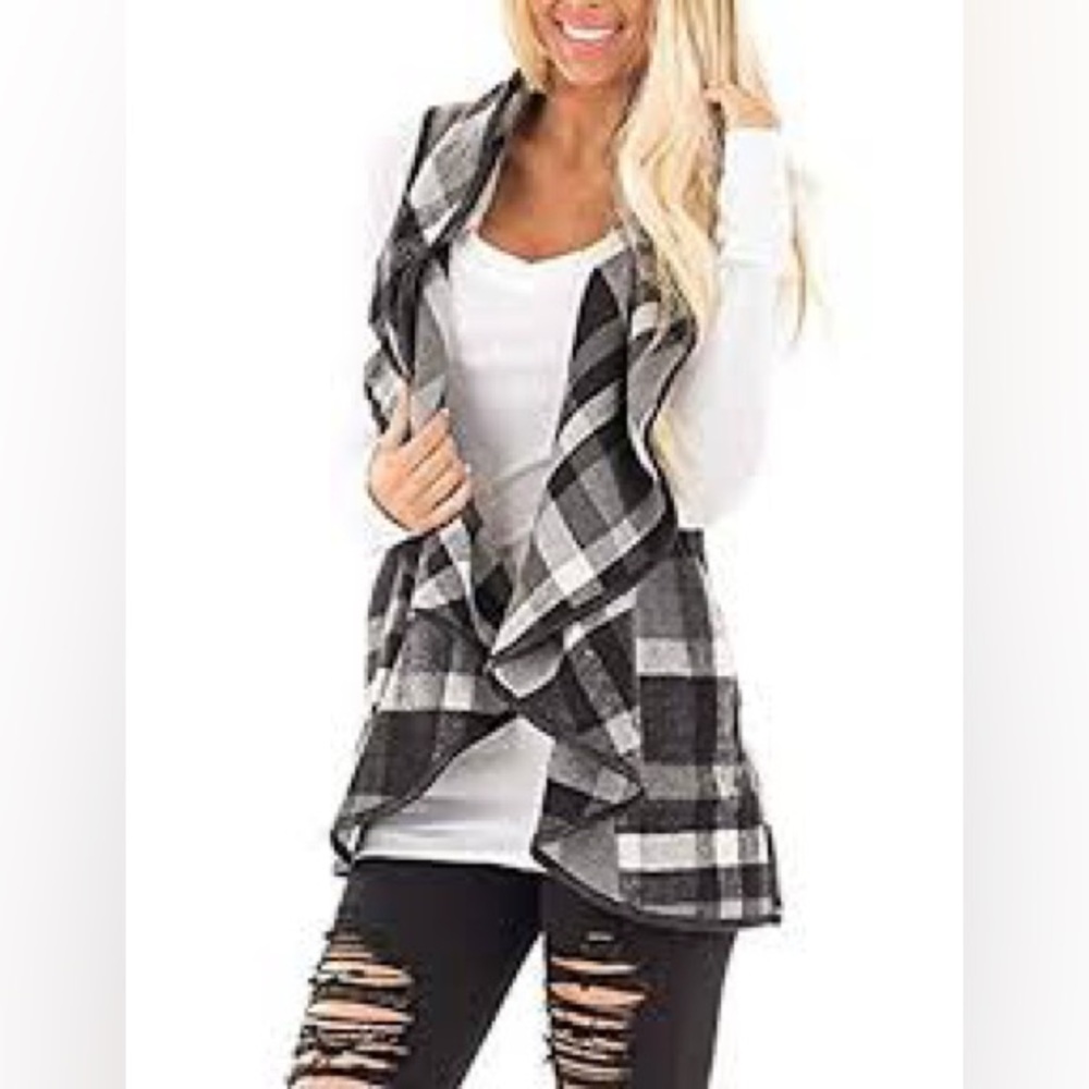278- Bryn walker made in the USA 100% Linen plaid vest